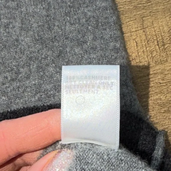 James Perse lightweight textured cashmere Gray Turtleneck sweater size Sm - Picture 5 of 8